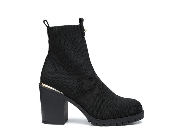 Medusa Knitted Block Heeled Ankle Boot In Black